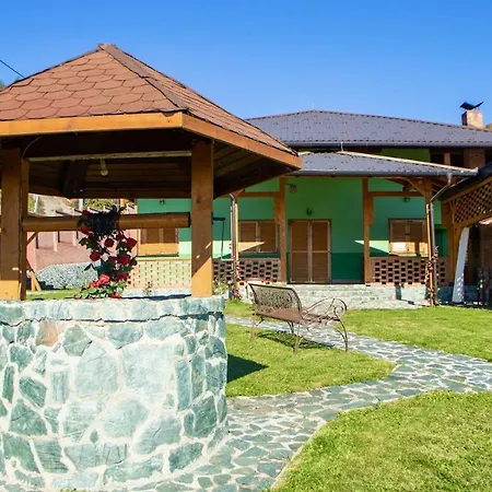 Holiday Home Green Holiday home *