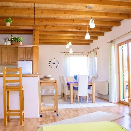 Holiday home Holiday Home Green Rakovica