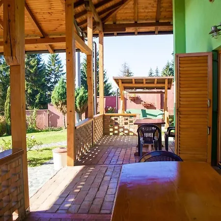 Holiday Home Green Prázdninový dům Rakovica